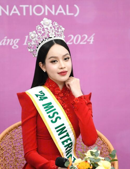 Hoa Hậu Việt Nam